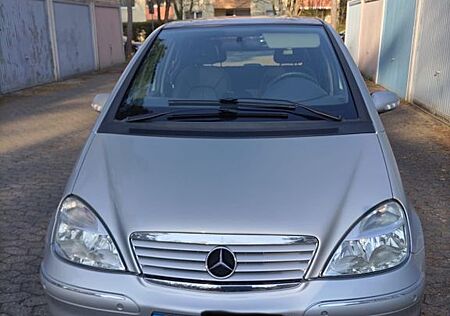 Mercedes-Benz A 190 ELEGANCE Automatik, Leder, PDC, SHZ