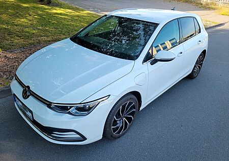 VW Golf Volkswagen 1.4 eHybrid Style ACC+AHK+2 JAHRE GARANTIE!