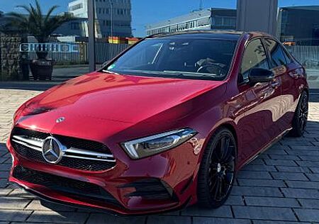 Mercedes-Benz A 35 AMG Mercedes-AMG A 35 4MATIC DCT Merced...