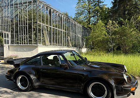 Porsche 930 Turbo 3.3