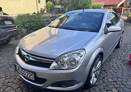 Opel Astra 1.8 ECOTEC Endless Summer Endless Summer