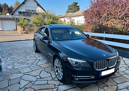 BMW 730d Individual/HarmanKardon/Keyless/Alcantara