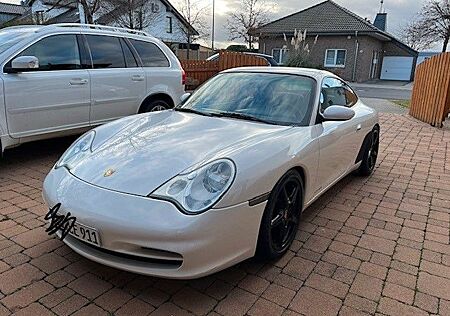 Porsche 996 Carrera Coupé Carrera - Top Zustand