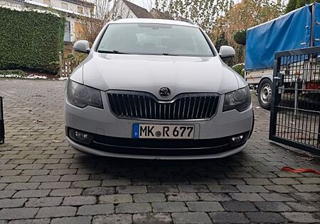 Skoda Superb 2.0 TDI 125 Green tec DSG Ambition Co...