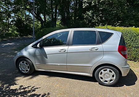 Mercedes-Benz A 180 CDI - Grau, SHG, Tempomat, Klima, TÜV 2/27