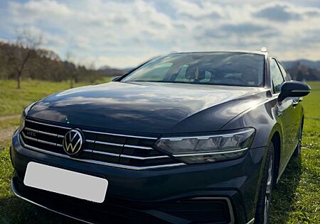 VW Passat Variant Volkswagen Passat GTE 1.4 TSI Plug-in Hybrid DSG