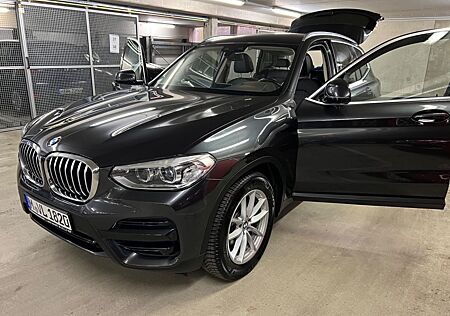 BMW X3 xDrive20d Standheizung, Leder, Navi, Tüv neu