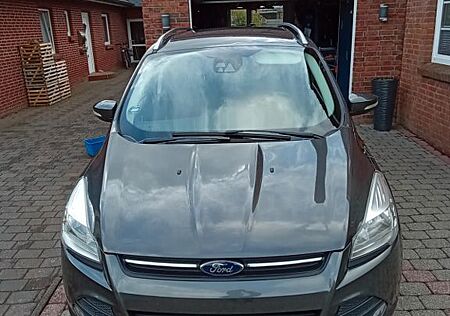 Ford Kuga 2,0 TDCi 2x4 110kW SYNC Edition SYNC Ed...