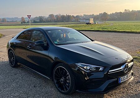 Mercedes-Benz CLA 35 AMG Mercedes-AMG CLA 35 4MATIC DCT Me...