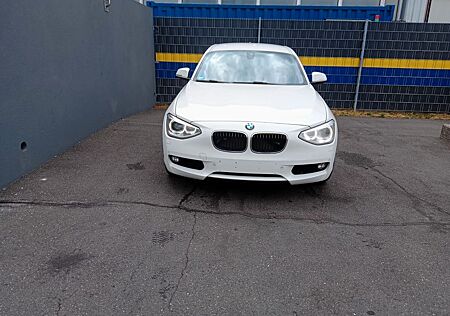 BMW 118d xDrive Urban Line .Klima.Navi.Xenon