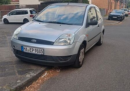 Ford Fiesta 1.3 51 kW -