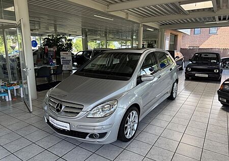 Mercedes-Benz B 200 2.0 L, Automatik, AHK, SHZ, LM, Panorama,
