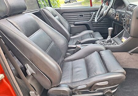 BMW 320i Cabrio (Oldtimer)