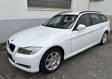BMW 320d Touring Facelift Navi-Sitzhei-Comfort Paket