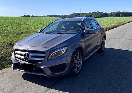 Mercedes-Benz GLA 220 d 4MATIC DCT AMG Line AMG Line