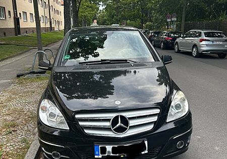 Mercedes-Benz B 180 Autotronic -