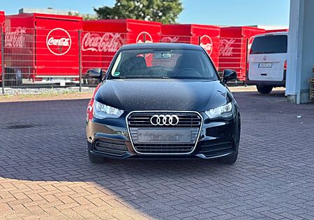Audi A1 attraction Klima Allwetter 15 Zoll Alu