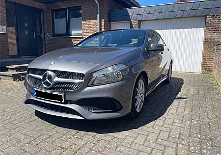 Mercedes-Benz A 250 AMG Line / AMG Styling DCT