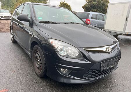Hyundai i30 gebraucht kaufen Hyundai i30 FIFA WM Edition