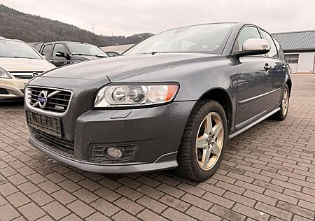 Volvo V50 Kombi D3 R-Design Pro Edition