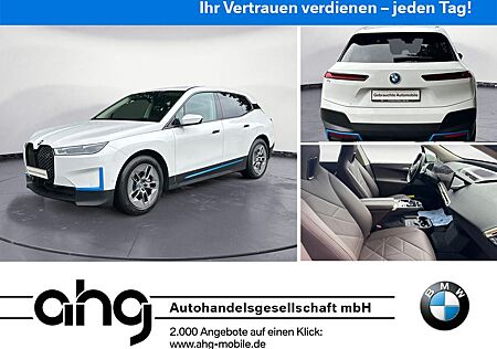 BMW iX xDrive50 Integal-Aktivlenk. AHK Soft-Close La
