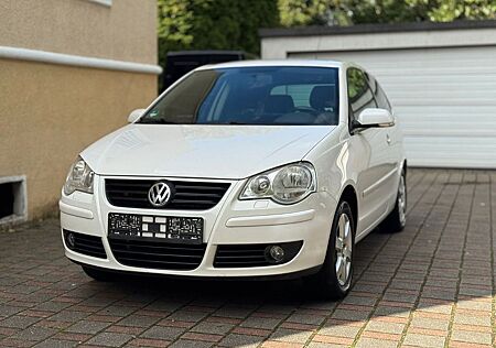 VW Polo Volkswagen IV United Klima Alu SHZ ZV EFH 2.Hd