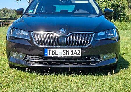 Skoda Superb 2.0 TDI SCR 140kW DSG Style Combi Style