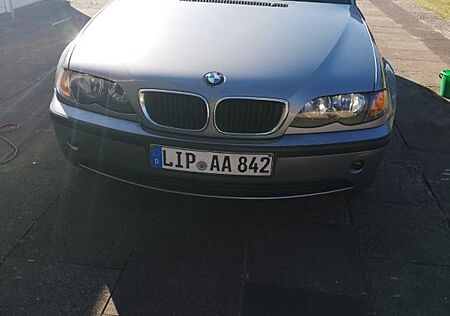 BMW 318i Edition Exclusive Edition Exclusive