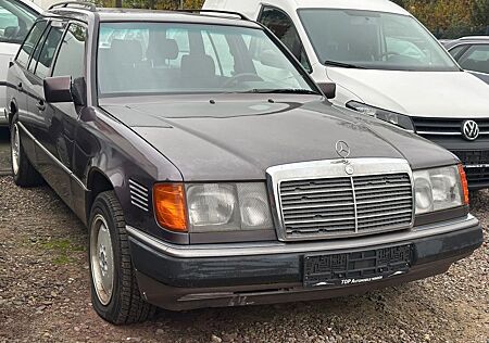 Mercedes-Benz E 250 E 250TD Automatik/Schiebedach/Elektr. Fenster
