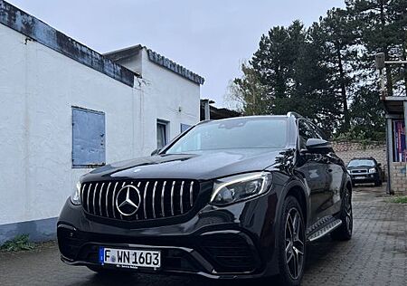 Mercedes-Benz GLC 43 AMG Mercedes-AMG GLC 43 4MATIC Autom....