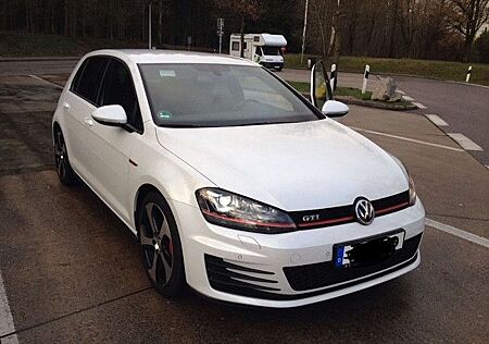 VW Golf Volkswagen 2.0 TSI BMT GTI Performance GTI Performance