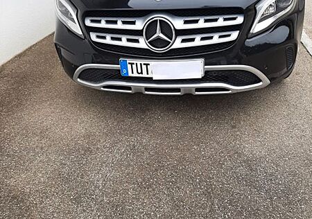 Mercedes-Benz GLA 200 -Sport Utility Vehicle