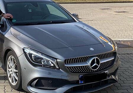 Mercedes-Benz CLA 220 Shooting Brake CLA 220 d AMG Line