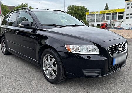 Volvo V50 D2/Tüv neu / Klimaanlage/ AHK / Euro5 / PDC