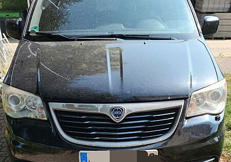 Lancia Voyager 2.8 MultiJet 16v S Automatik S Xenon
