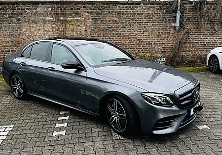 Mercedes-Benz E 350 E 350d AMG Wild Panorama 360 Burm Key Tot