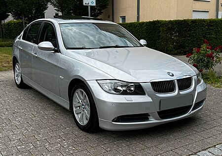 BMW 325i 1.Hand|Autom.|-Scheckh.|TÜV&Service neu