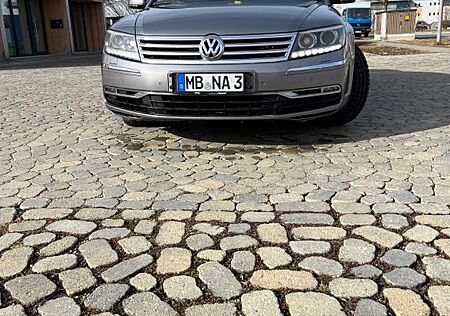 VW Phaeton Volkswagen 3.0 V6 TDI lang 4MOT. Tiptronic 4-Si...