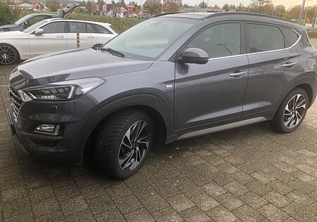 Hyundai Tucson 2.0 CRDi Auto Premium 4WD Premium