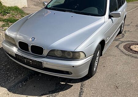 BMW 520i A Touring -