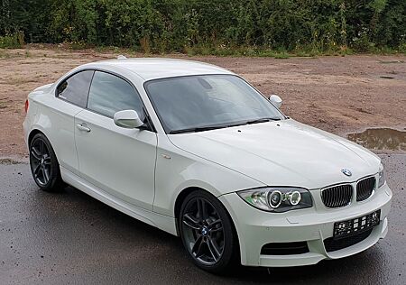 BMW 135i Coupé DKG Modell 2011