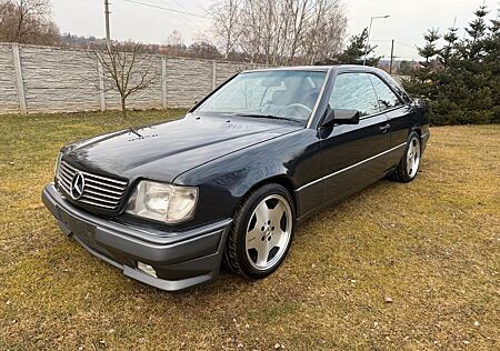 Mercedes-Benz E 300 CE COUPE AMG