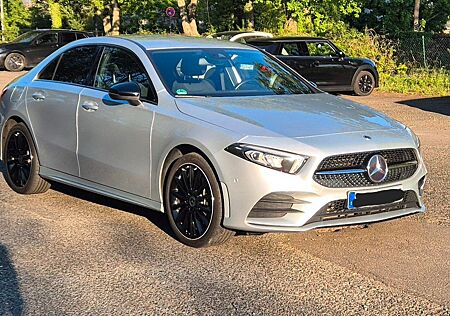 Mercedes-Benz A 250 e DCT - 1st Hand + Garantie