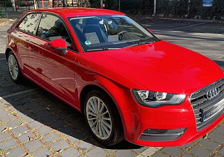 Audi A3 1.4 TFSI S tronic Attraction 1. Hd unfallfrei