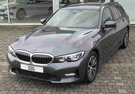 BMW 320d xDrive STANDHZG +LED+ACC+PROF. NAV