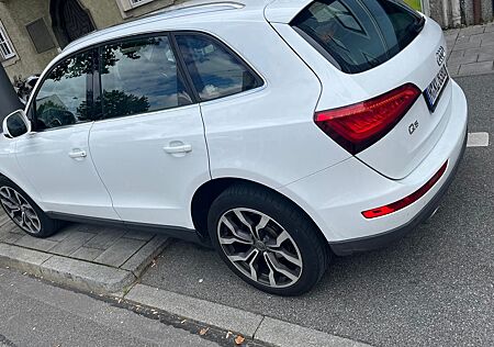 Audi Q5 2.0 TDI clean d 140kW S tronic quattro -