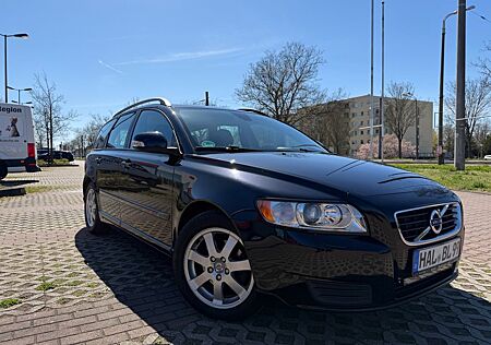 Volvo V50 1,6d DRIVe TÜV 11/27 AHK Navi SHZ 8Fach