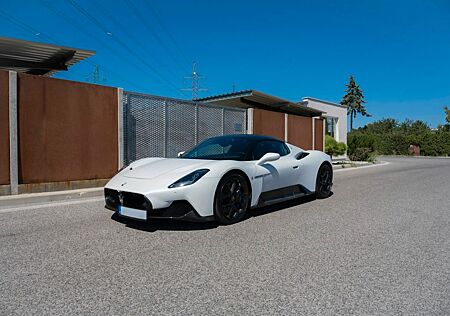 Maserati MC20