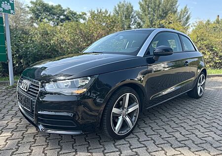 Audi A1 attraction/TÜV NEU/NAVI