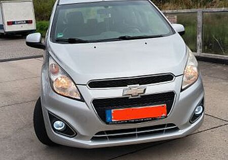 Chevrolet Spark 1.0 LT Dot Racing Edition LT Dot Racin...